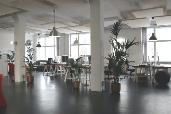 5 Advantages of Leasing Office Space Over Purchasing