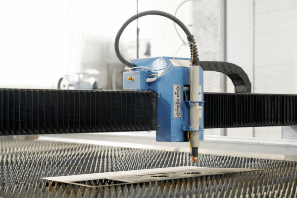 How Precision CNC Laser Cutting Improves the Quality of Metal Fabrication