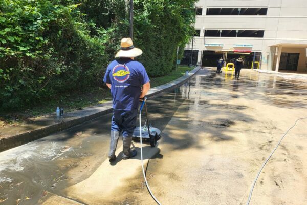 What Does Commercial Power Washing Remove From a Building?